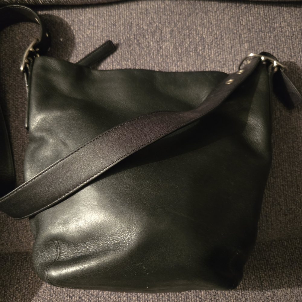 Coach Black Leather Hobo Bag And Wallet